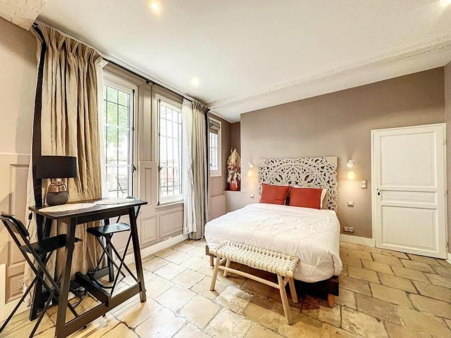 Le Clos Guivet Troyes Exteriör bild