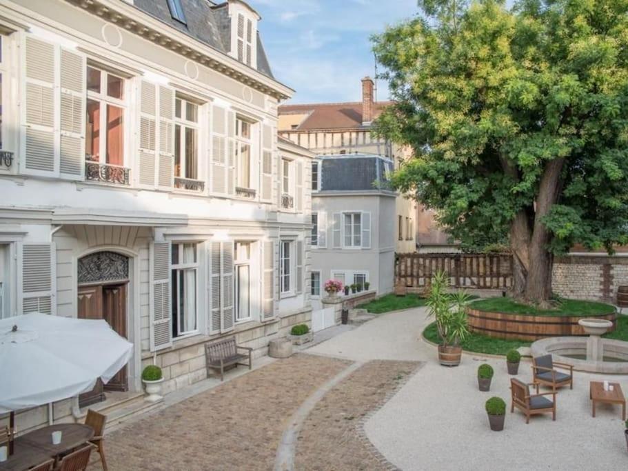 Le Clos Guivet Troyes Exteriör bild