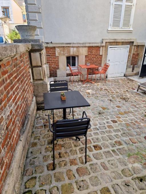 Le Clos Guivet Troyes Exteriör bild